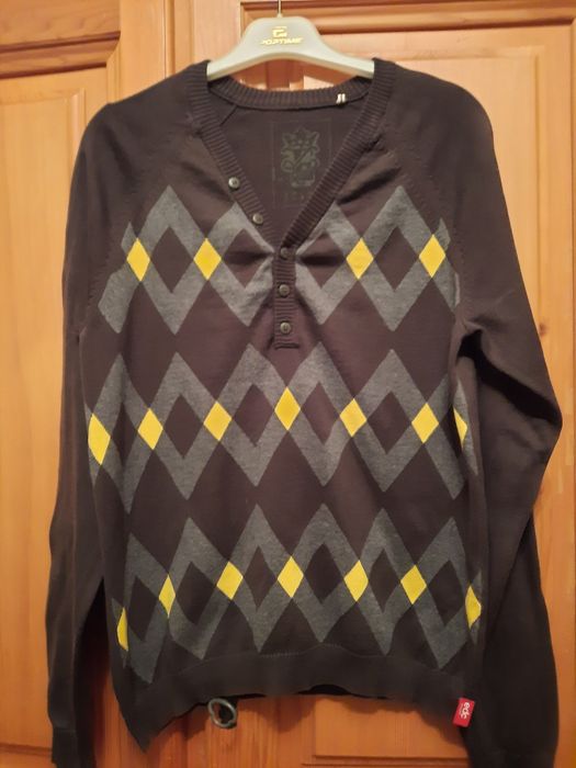 Frumos pulover de dama mărimea 44-46