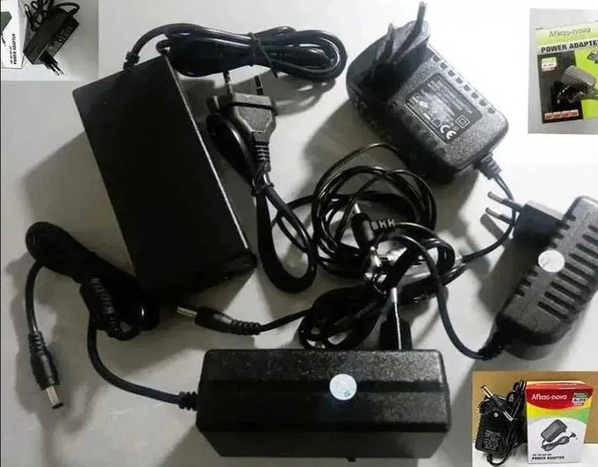 на ваш модем или приставку или на любой роутер - БЛОК ПИТАНИЯ