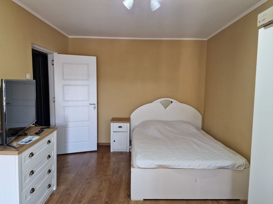 Închiriez garsonieră