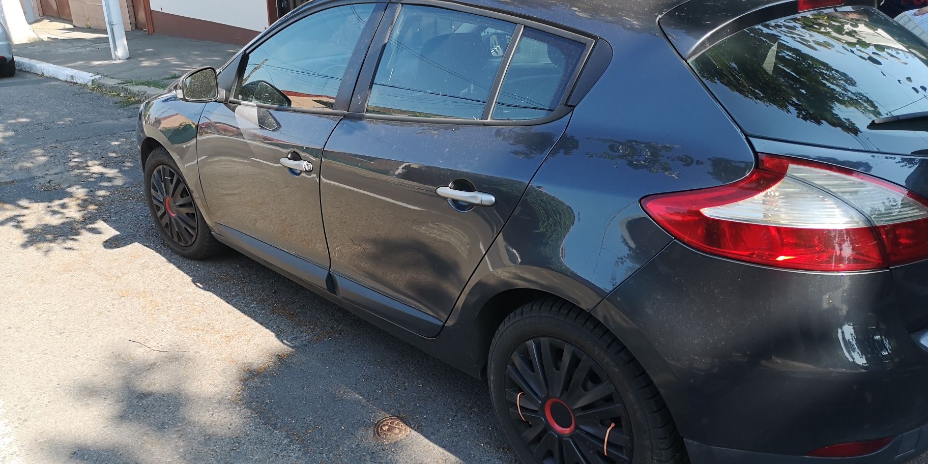 Se vinde renault megane3 mașina foarte bună