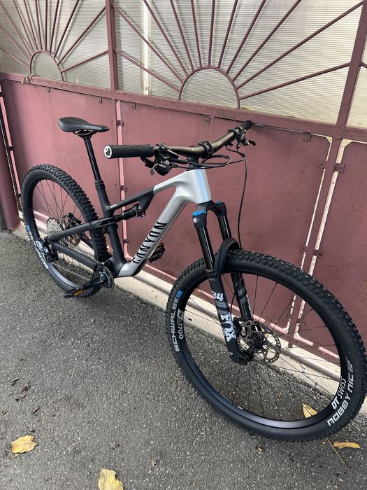 Bicicleta Canyon Neuron full Suspension Carbon 29” Furca Aer Fox 34