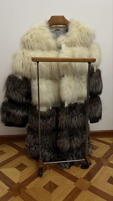 Шуба Лисья микс дуколор, прослойка кожа