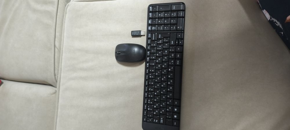 Клавиатура и мышь Logitech