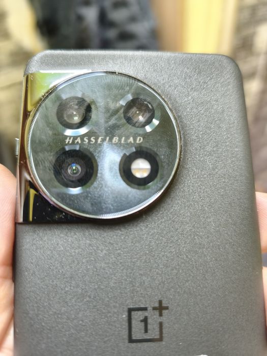 One Plus 11 8+8 ram cu 128