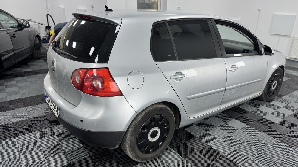 Folii auto omologate rar geamuri fumurii folii negre fara demontare