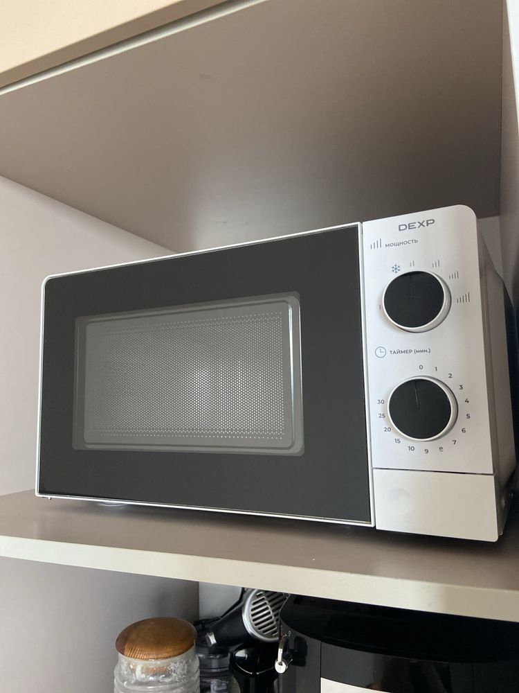Микроволовка DEXP