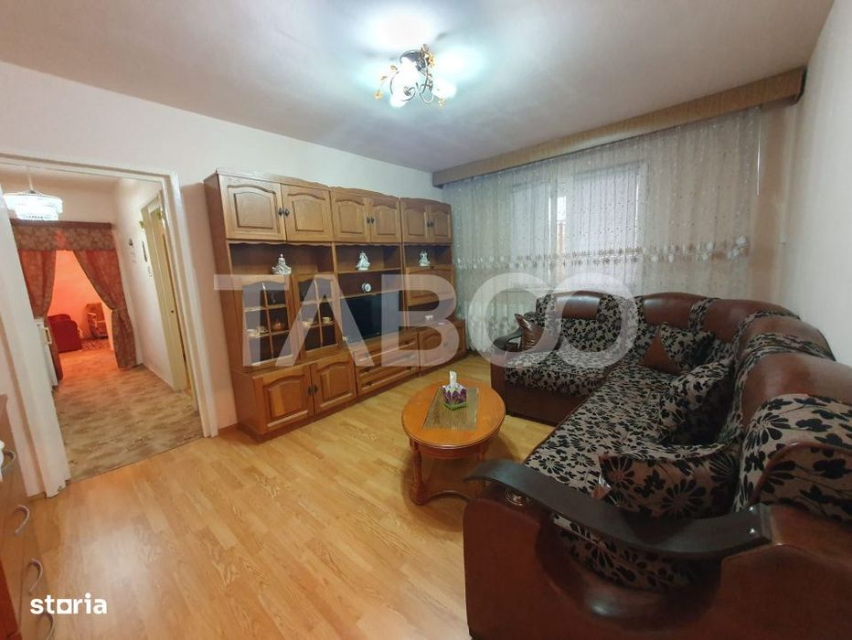 Apartament 3 camere 76 mp utili cu balcon 4 mp zona Tudor Vladimirescu