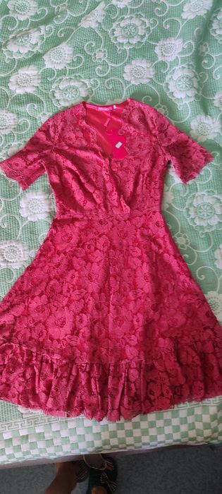 Продам платья новые с этикеткой