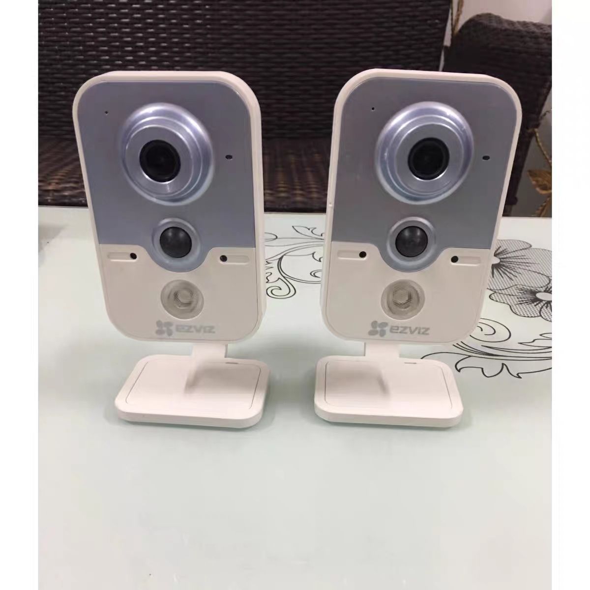 Камера ezviz CS-C2W-31WPFR б/у