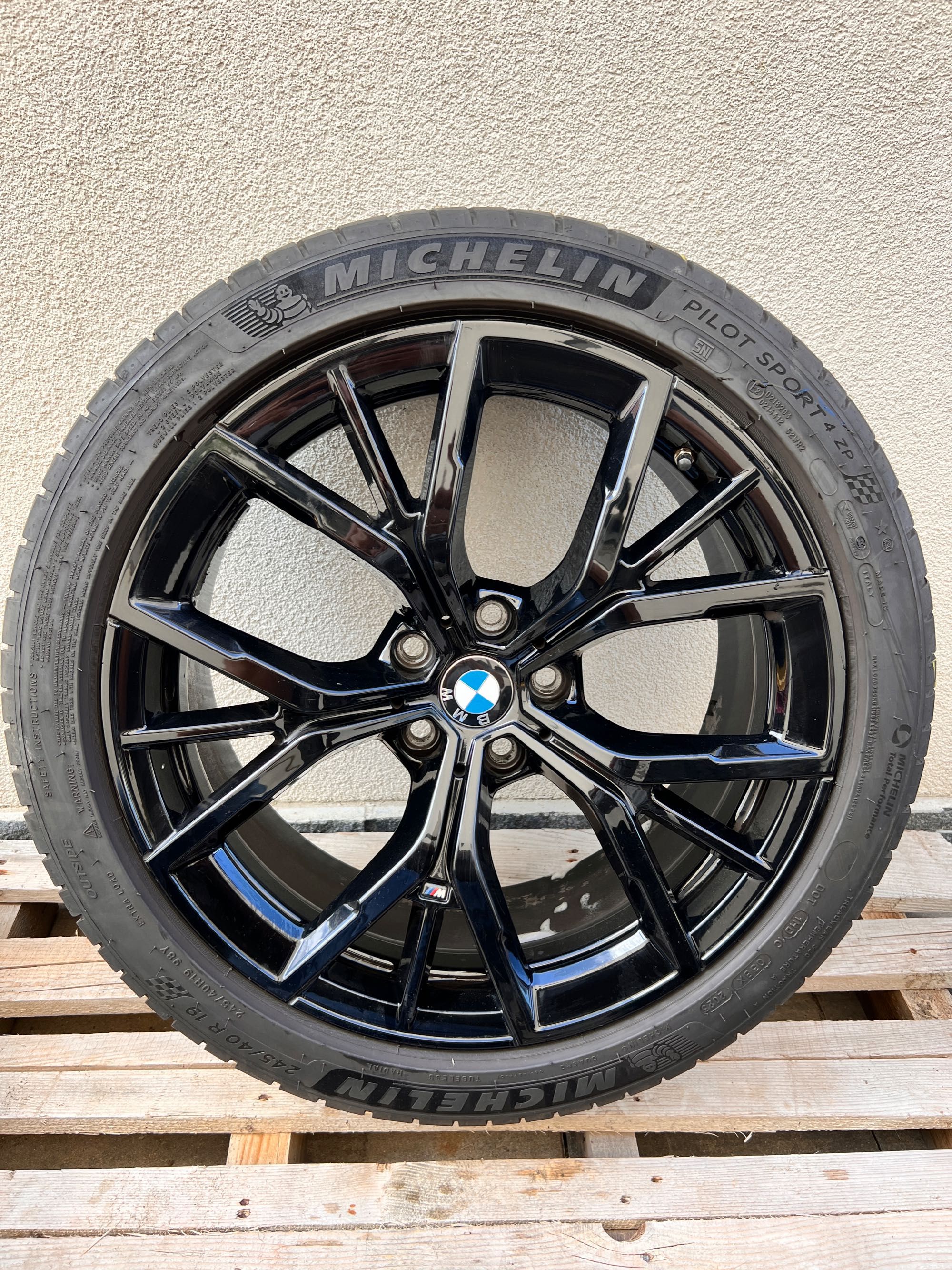 Jante Originale BMW Seria 5 G30 G31  19” Anvelope Runflat Michelin