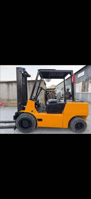 Мотокар BT Балканкар 3.5Т Перкинс 4-ка