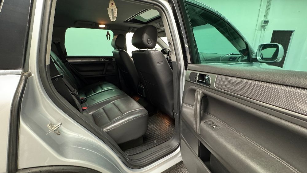VW Touareg 2.5 BAC – 174 CP – Stare impecabilă / Recent înmatriculată