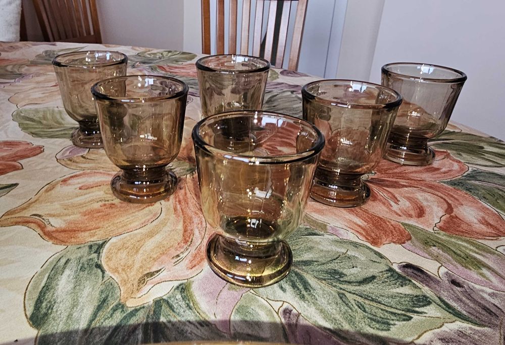 6 красиви ретро стъклени чаши за яйца марка Франция
