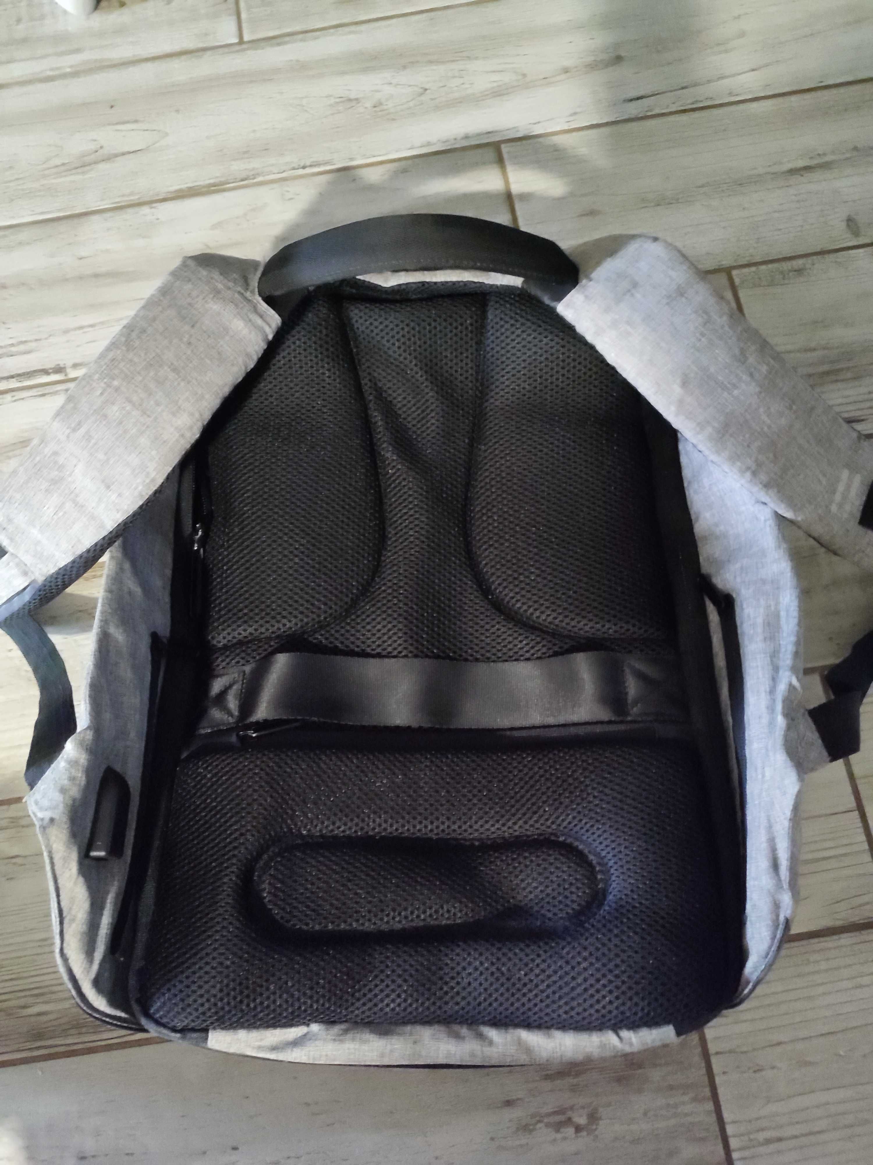 Rucsac xd design