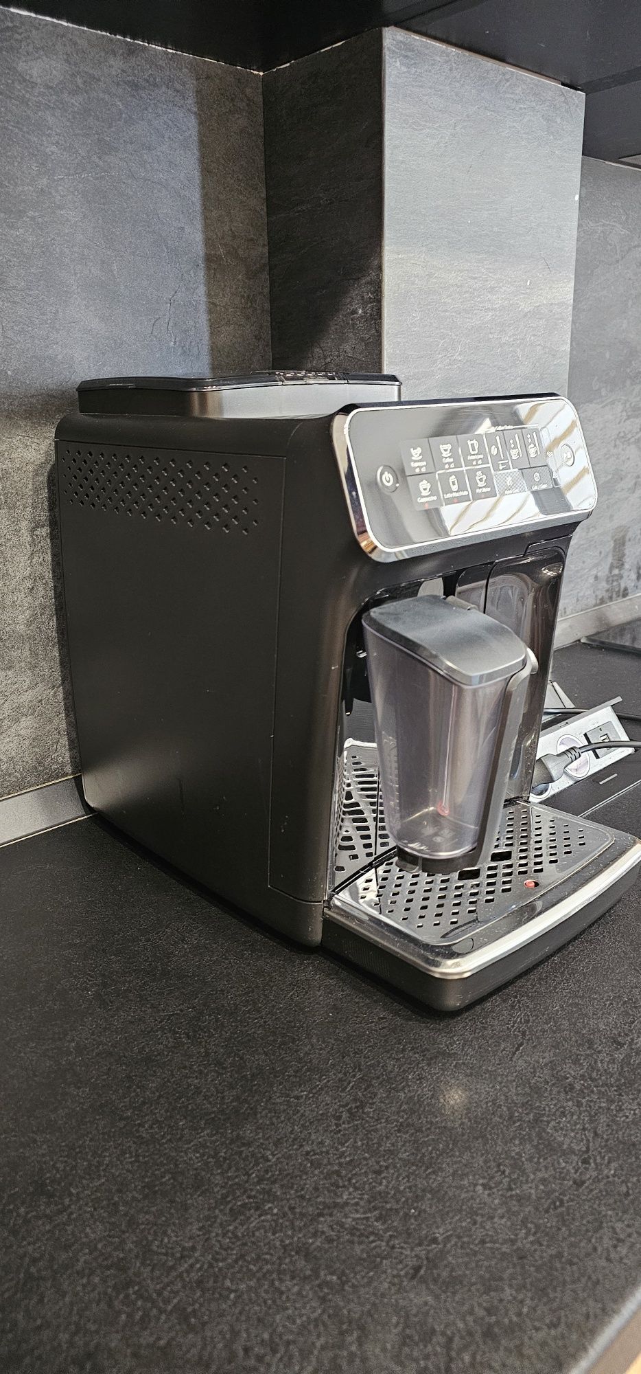 Espressor automat Philips LatteGo 3200