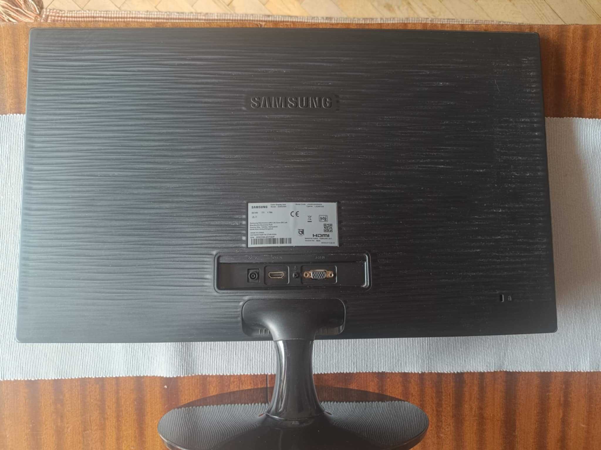Монитор за настолен компютър Samsung
