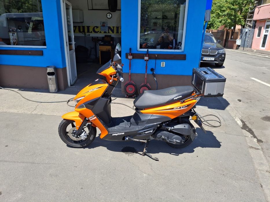 Vând scuter Daytona Revo 25 km/h - 45 km/h