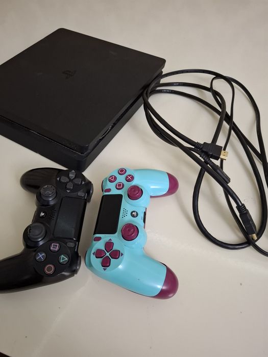 Продам PlayStation 4 slim или обменяю на PlayStation 4 fat