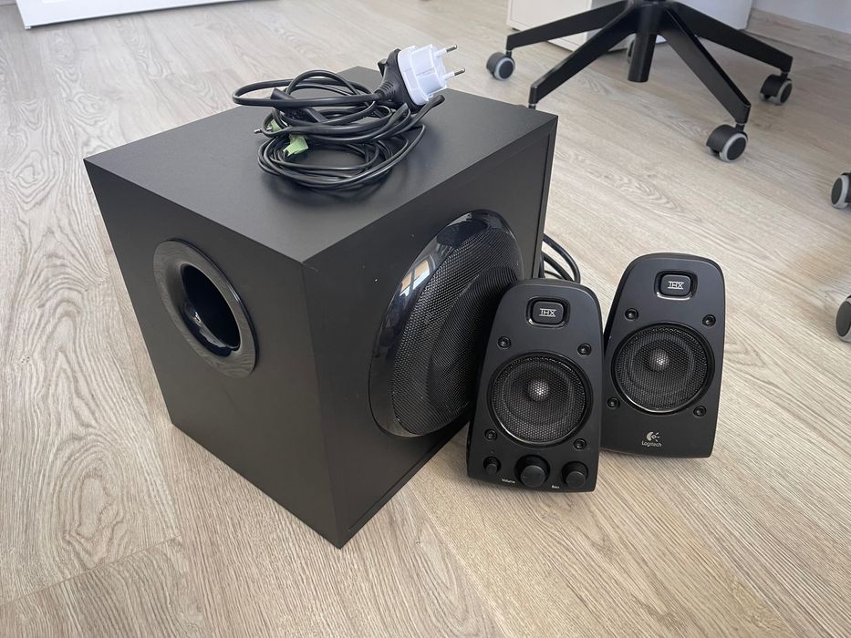 Boxe Logitech 2.1 Z623, 200W RMS
