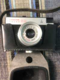 Съветски фотоапарат Смена 8М с калъф от естествена кожа