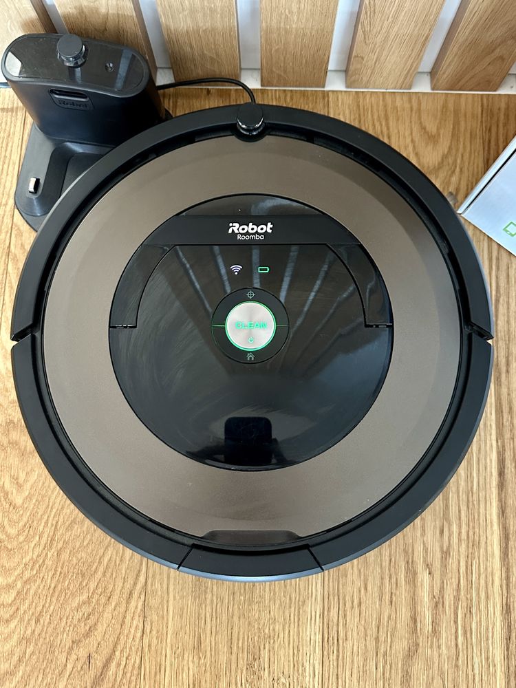 Прахосмукачка робот iRobot Roomba 896 + iRobot Braava 390 T подарък!