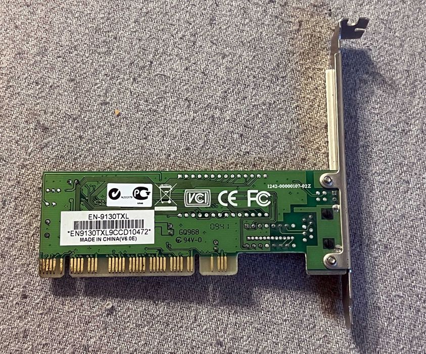 Placa retea PCI Realtek RTL8139D EN-9130TXL pentru colectionari