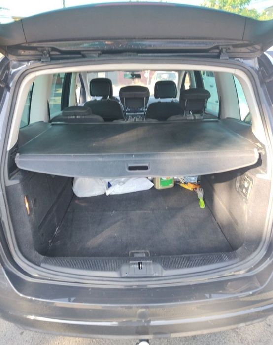 VW Sharan 7N 2.0 tdi cu 5 locuri