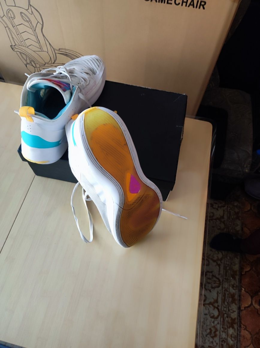 Продавам Nike Air Jordan Luka 1 -49номер