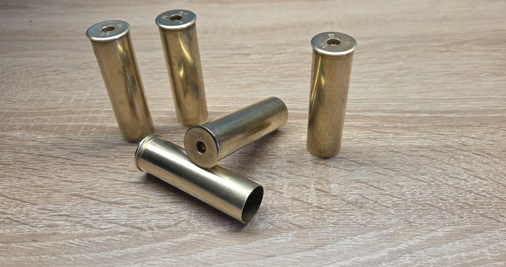 Латунные контейнеры 12 на 70мм.