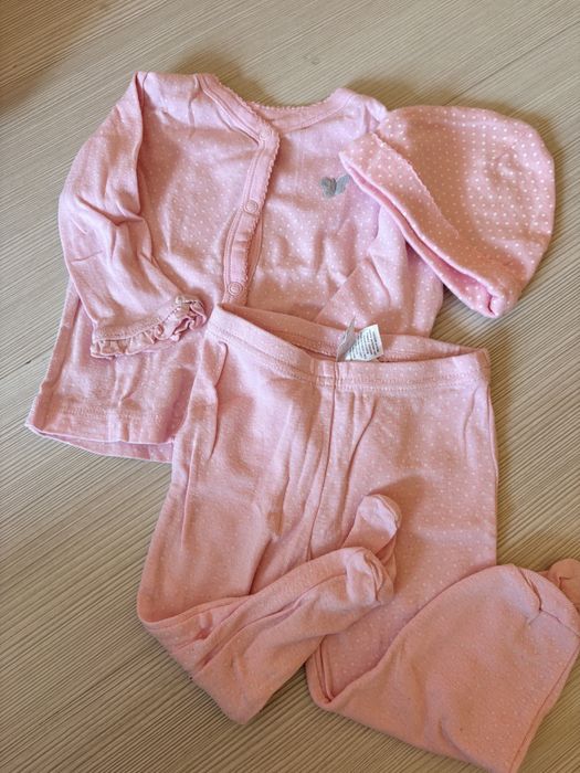 Дрешки, играчки и обувки 0-3м, 3-6м с ПОДАРЪК