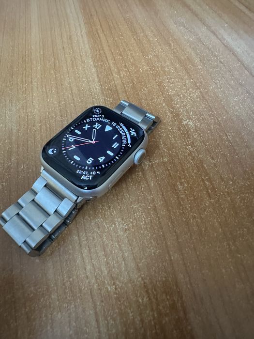 Продам Apple Watch 9 45 mm Silver