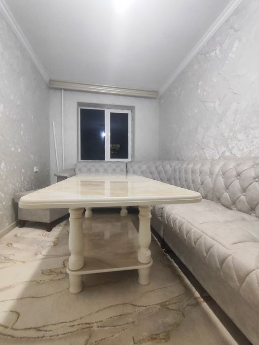 Мехмонхона учун стол