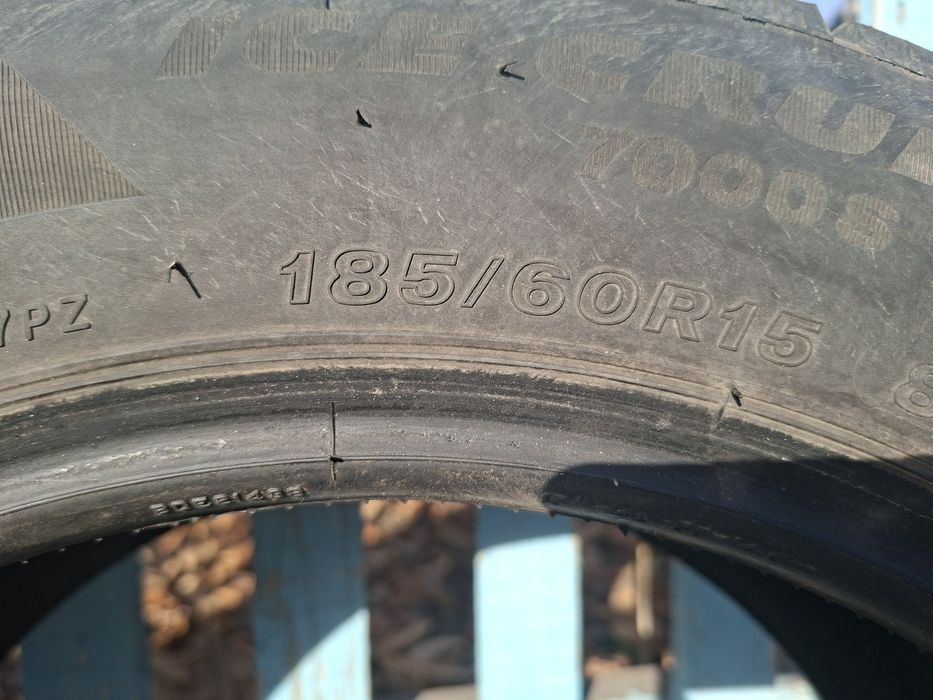 Продам зимние шипованные шины