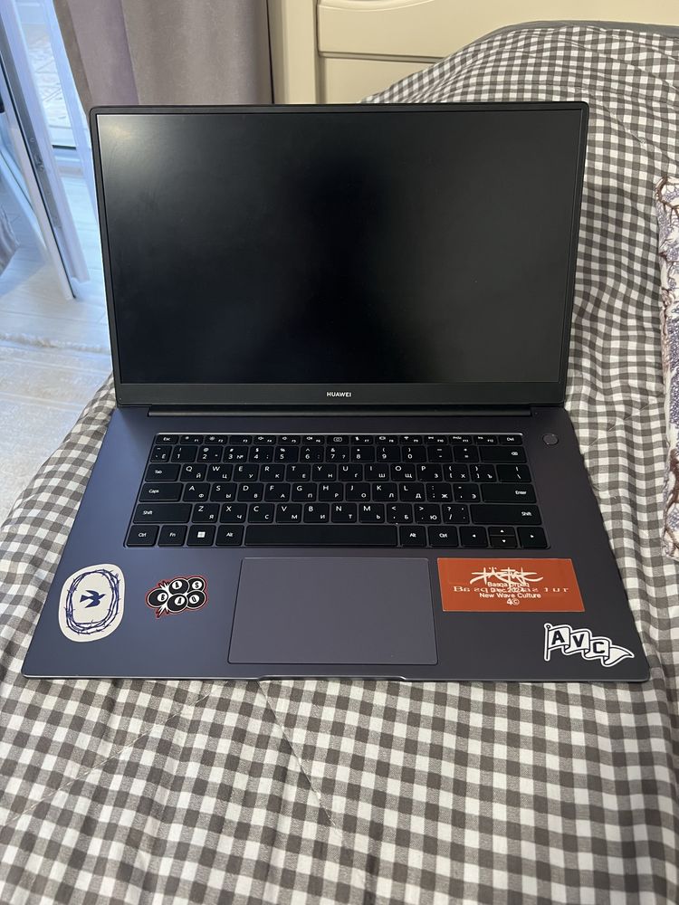 продаю ноутбук Huawei MateBook D 15