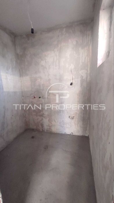 Продава се Едностаен апартамент в Пловдив, Коматевски възел - 88 кв.м за 1200 €/кв.м - Снимка #2