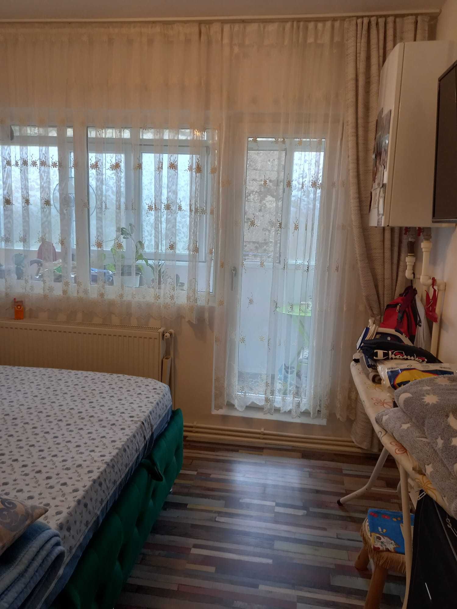 Vand ap 3 camere decomamdat,parter,Orsova