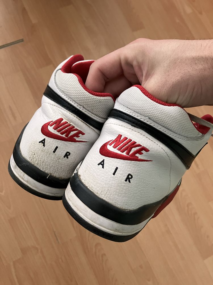 Nike Air Flight Legacy 44