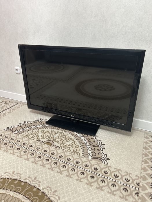 Продам телевизор LG