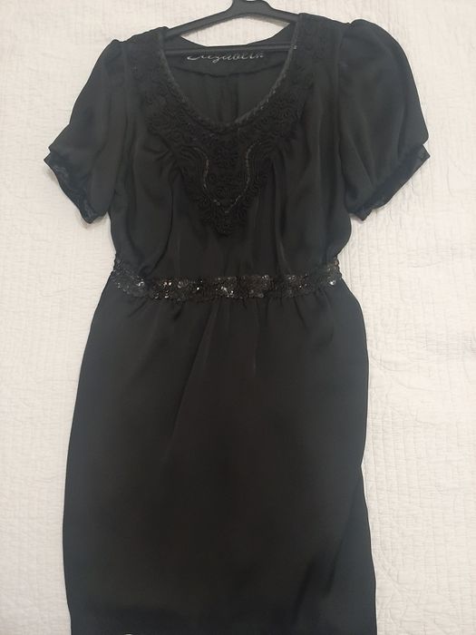 Рокля на марката Elizabeth