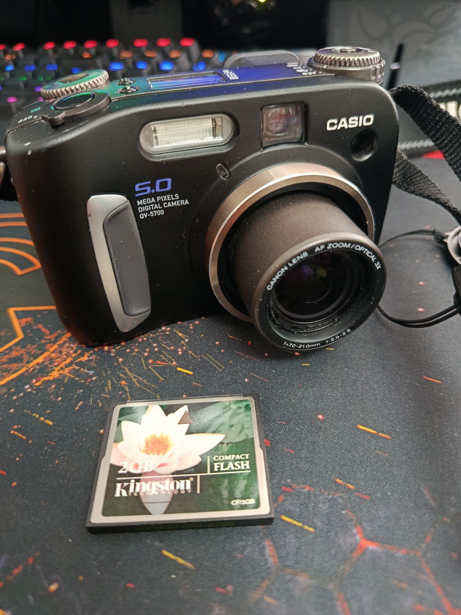Aparat photo Casio-QV5700 in stare foarte buna Made in Japan