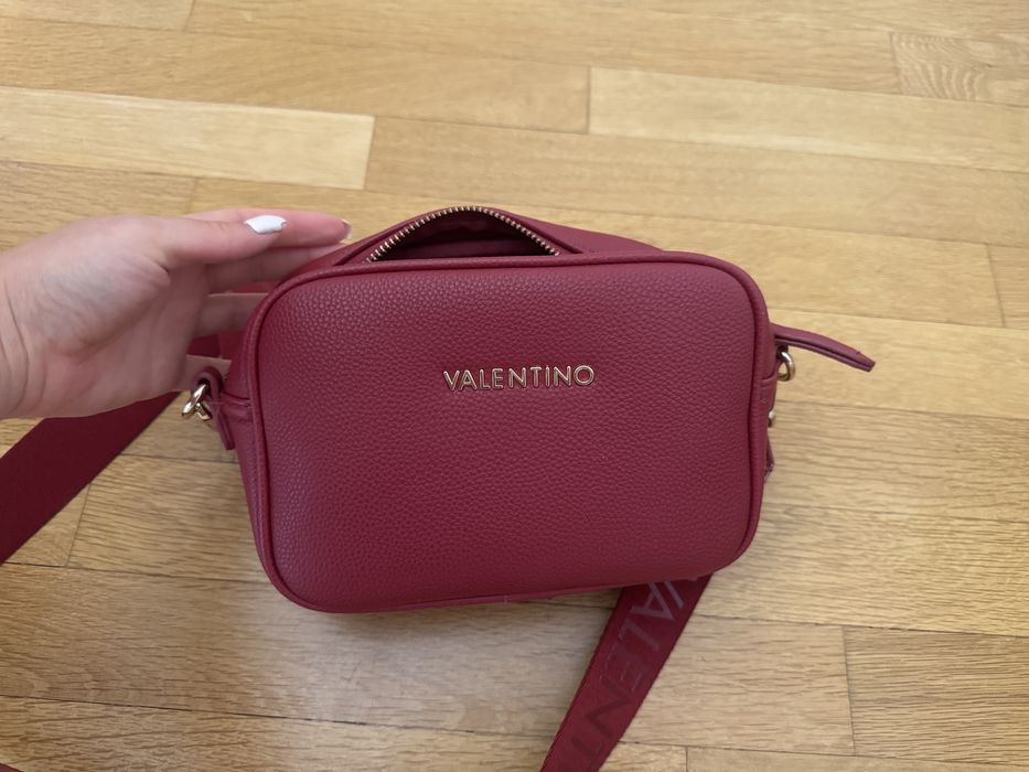 Чанта Valentino -90лв.