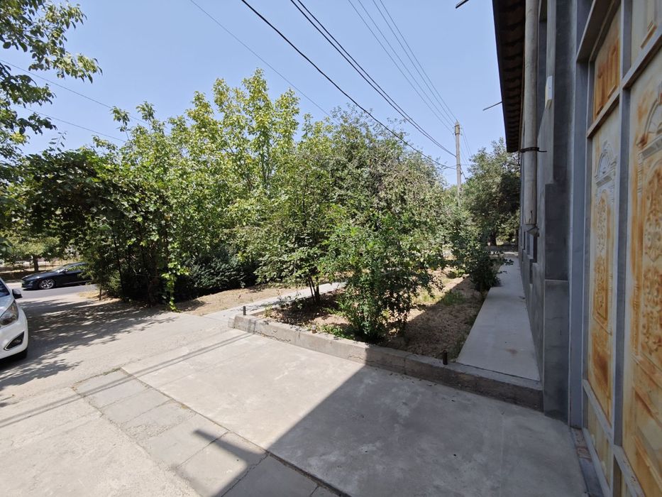 Uy qora qamish 2/4 moyqorgon 12 yoki 6 sotok sotiladi