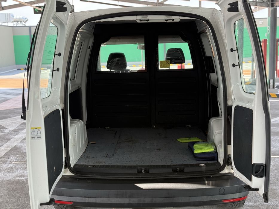 Volkswagen Caddy 2.0TDI / 05.2017 / AC - Posibilitate leasing