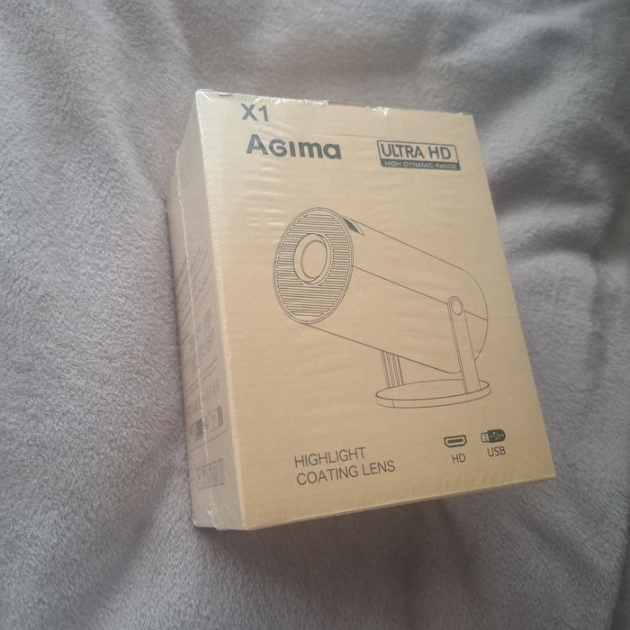 Videoproiector suport 4k