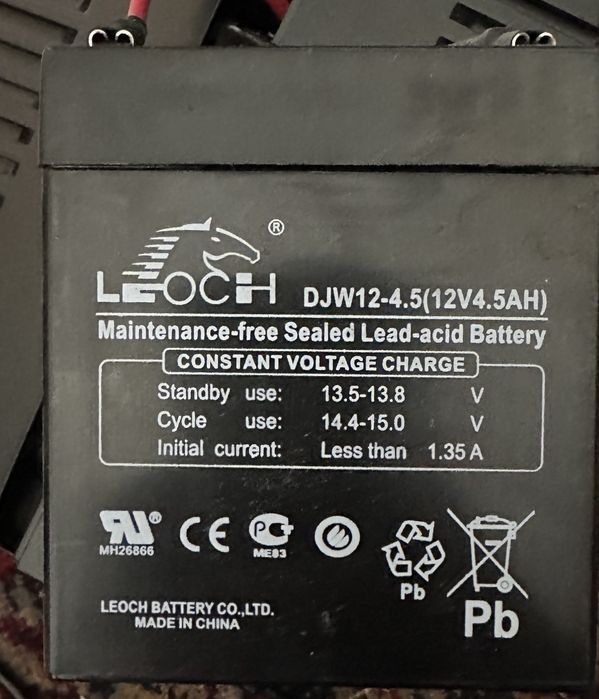 Бесперебойник AVT-600 AVR