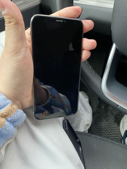 Iphone X (64gb) в идеальном состоянии, аккумулятор 100%, срочно.