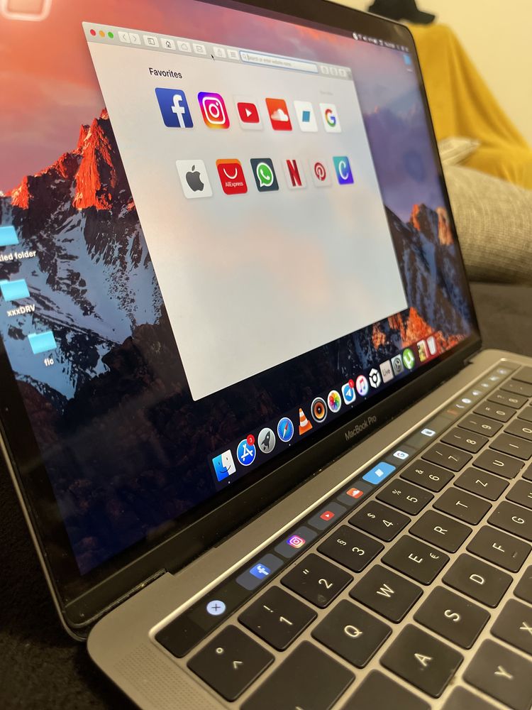 Macbook Pro late 2017 13”