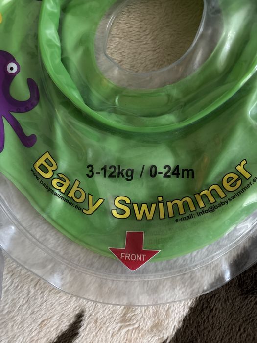 Baby swimmer colac de gat