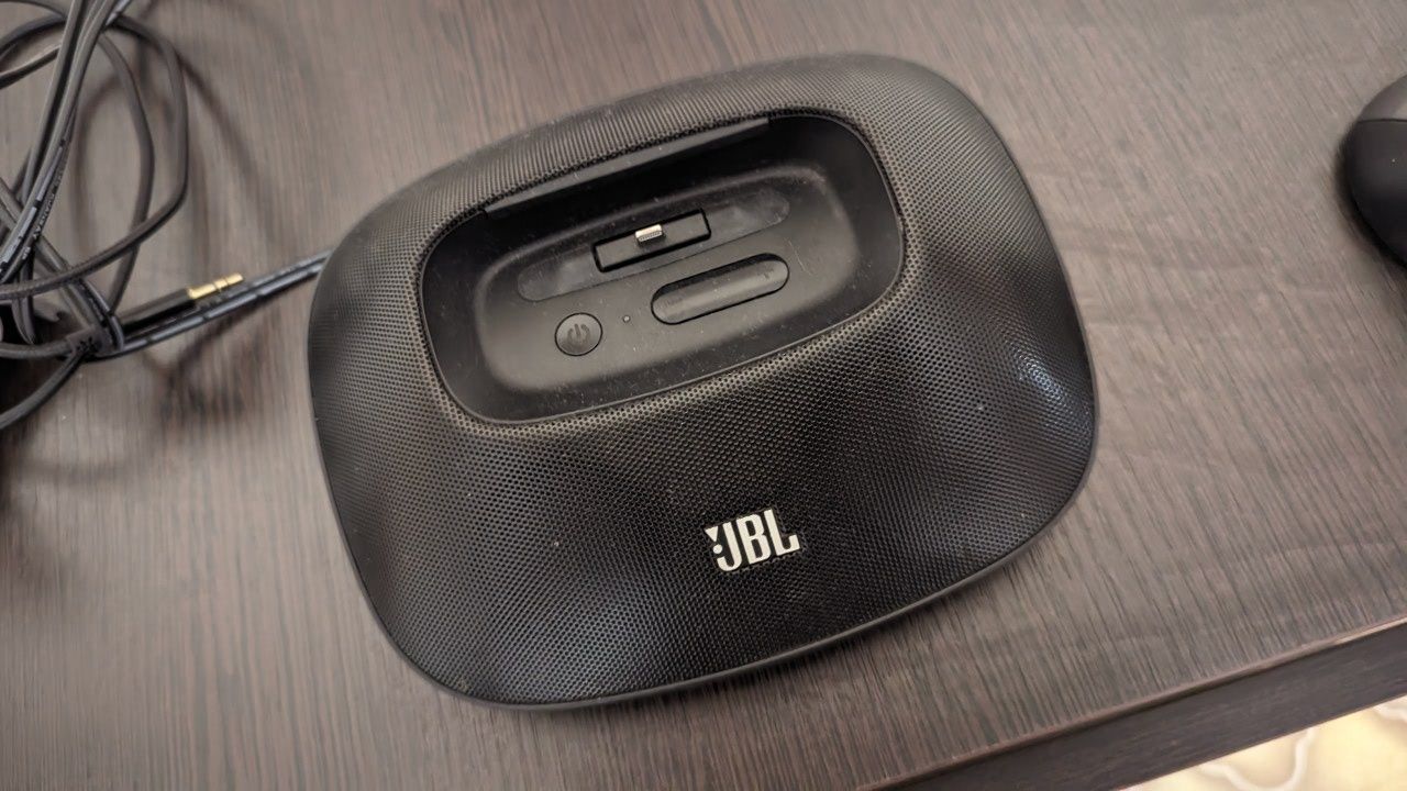 JBL harman Dock station ipod iphone lightning