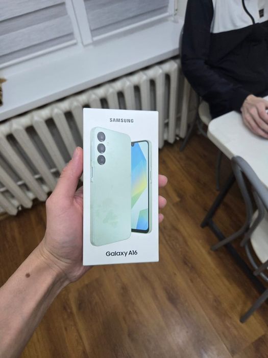 A16 Samsung продам или обмен на Айфон 12 13 мини